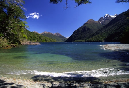 beauty;lakes;mountain;mountains;natural;nature;scenary;scene;scenic;shore;shores;south_west-New-Zealand-World-Heritage-Area;te-wahipounamu