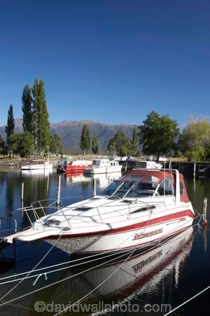 Bluegum-Point;boat;boats;calm;calmness;cruise;cruises;Fiordland;harbor;harbors;harbour;harbours;hull;hulls;lake;Lake-Te-Anau;lakes;launch;launches;marina;marinas;maverick;N.Z.;New-Zealand;NZ;peaceful;peacefulness;pleasure-boat;pleasure-boats;reflection;reflections;S.I.;SI;South-Island;Southland;still;stillness;Te-Anau;tranquil;tranquility;water;yacht;yachts