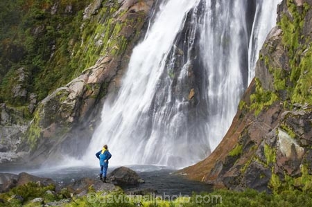 and;bowen;Bowen-Falls;cascade;cascades;coast;coastal;coastline;creek;creeks;falls;fiord;fiordland;Fiordland-N.P;Fiordland-National-Park;Fiordland-NP;Fiords;Fjord;Fjords;island;kb1a5349;male;man;milford;milford-sound;N.Z.;national;national-park;National-parks;natural;nature;new;new-zealand;NZ;park;people;person;S.I.;scene;scenic;SI;sound;sounds;south;South-Is.;South-Island;south-west;south-west-new-zealand-world-her;Southland;stream;streams;te-wahipounamu;te-wahipounamu-south_west-new;water;water-fall;water-falls;waterfall;waterfalls;wet;World-Heritage-Area;World-Heritage-Site;zealand