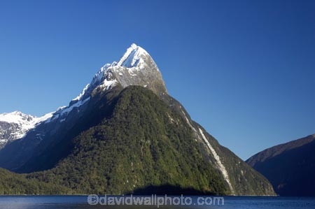 coast;coastal;coastline;fiord;fiordland;Fiordland-N.P;Fiordland-National-Park;Fiordland-NP;Fiords;Fjord;Fjords;foreshore;island;kb1a5518;milford;milford-sound;mitre;mitre-peak;mountain;mountain-peak;mountains;N.Z.;national;national-park;National-parks;new;new-zealand;NZ;park;peak;peaks;S.I.;shore;shoreline;SI;snow;snow-capped;snow_capped;snowcapped;sound;sounds;south;South-Is.;South-Island;south-west-new-zealand-world-her;Southland;summit;summits;te-wahipounamu;te-wahipounamu-south_west-new;World-Heritage-Area;World-Heritage-Site;zealand