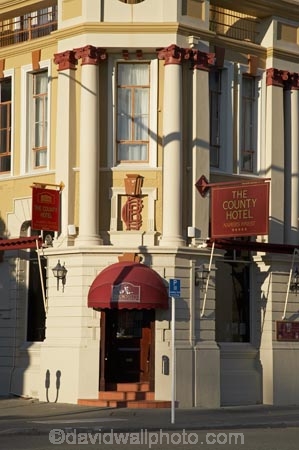 1931;accommodation;ale-house;ale-houses;architect;architecture;art;Art-Deco;Art-Deco-Building;Art-Deco-Buildings;Art-Deco-Capital-of-the-World;art-deco-period;Art-Deco-Trust;authentic;bar;bars;building;buildings;Chambers-Restaurant;city;colonial;County-Hotel;deco;Deco-Centre;example;examples;free-house;free-houses;Hawkes-Bay;heritage;historic;historic-building;historic-buildings;historical;historical-building;historical-buildings;history;hotel;hotels;N.I.;N.Z.;Napier;New-Zealand;NI;North-Island;NZ;old;place;places;pub;public-house;public-houses;pubs;rebuild;rebuilt;saloon;saloons;shape;shapes;tavern;taverns;The-County-Hotel;tradition;traditional