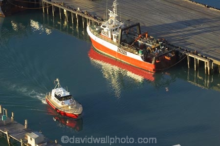 coast;coastal;coastline;coastlines;coasts;fishing-boat;fishing-boats;harbor;harbors;harbour;harbours;Hawkes-Bay;N.I.;N.Z.;Napier;New-Zealand;NI;North-Island;NZ;ocean;oceans;pilot-boat;pilot-boats;port;Port-of-Napier;ports;sea;shore;shoreline;shorelines;shores;waterside;wharf;wharfes;wharves;ZMA3559