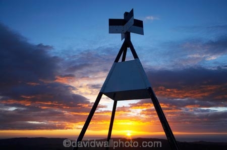 break-of-day;dawn;dawning;daybreak;early-light;first-light;geodetic-mark;geodetic-marks;Hawkes-Bay;Hawkes-Bay;morning;N.I.;N.Z.;New-Zealand;NI;North-Is;North-Is.;North-Island;NZ;orange;sunrise;sunrises;sunup;survey-mark;survey-marker;survey-marks;Te-Mata-Peak;Te-Mata-Pk;trig;trig-beacon;trig-beacons;trig-station;trig-stations;trigs;twilight