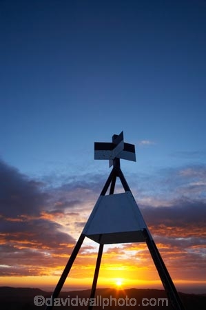 break-of-day;dawn;dawning;daybreak;early-light;first-light;geodetic-mark;geodetic-marks;Hawkes-Bay;Hawkes-Bay;morning;N.I.;N.Z.;New-Zealand;NI;North-Is;North-Is.;North-Island;NZ;orange;sunrise;sunrises;sunup;survey-mark;survey-marker;survey-marks;Te-Mata-Peak;Te-Mata-Pk;trig;trig-beacon;trig-beacons;trig-station;trig-stations;trigs;twilight