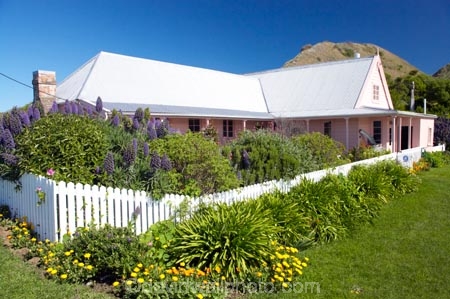 building;buildings;fyfe-house;fyffe-house;fyffe-house-historic-area;heritage;historic;historic-building;historic-buildings;historical;historical-building;historical-buildings;history;kaikoura;marlborough;new-zealand;old;south-island;tradition;traditional;whalers-house;whalers-house