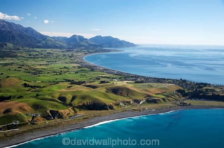 aerial;aerial-photo;aerial-photography;aerial-photos;aerial-view;aerial-views;aerials;agricultural;agriculture;coast;coastal;coastline;coastlines;coasts;country;countryside;farm;farming;farmland;farms;field;fields;Kaikoura;Kaikoura-Peninsula;Kaikoura-Peninsular;Marlborough;meadow;meadows;N.Z.;New-Zealand;NZ;ocean;paddock;paddocks;pasture;pastures;rural;S.I.;sea;Seaward-Kaikoura-Range;Seaward-Kaikoura-Ranges;shore;shoreline;shorelines;shores;SI;South-Bay;South-Island;water