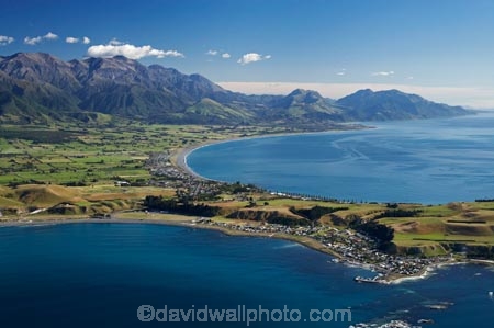 aerial;aerial-photo;aerial-photography;aerial-photos;aerial-view;aerial-views;aerials;agricultural;agriculture;coast;coastal;coastline;coastlines;coasts;country;countryside;farm;farming;farmland;farms;field;fields;Kaikoura;Kaikoura-Peninsula;Kaikoura-Peninsular;Marlborough;meadow;meadows;N.Z.;New-Zealand;NZ;ocean;paddock;paddocks;pasture;pastures;rural;S.I.;sea;Seaward-Kaikoura-Range;Seaward-Kaikoura-Ranges;shore;shoreline;shorelines;shores;SI;South-Bay;South-Island;water