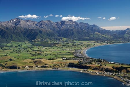 aerial;aerial-photo;aerial-photography;aerial-photos;aerial-view;aerial-views;aerials;agricultural;agriculture;coast;coastal;coastline;coastlines;coasts;country;countryside;farm;farming;farmland;farms;field;fields;Kaikoura;Kaikoura-Peninsula;Kaikoura-Peninsular;Marlborough;meadow;meadows;N.Z.;New-Zealand;NZ;ocean;paddock;paddocks;pasture;pastures;rural;S.I.;sea;Seaward-Kaikoura-Range;Seaward-Kaikoura-Ranges;shore;shoreline;shorelines;shores;SI;South-Bay;South-Island;water