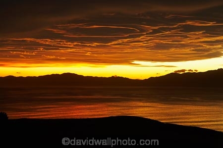 coast;coastal;coastline;coastlines;coasts;dusk;evening;Kaikoura;Kaikoura-Coast;Marlborough;N.Z.;New-Zealand;nightfall;NZ;ocean;oceans;orange;Pacific-Ocean;S.I.;sea;shore;shoreline;shorelines;shores;SI;sky;South-Bay;South-Island;sunset;sunsets;twilight;water