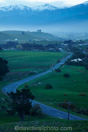 farm;farmland;farms;field;fileds;Kaikoura;Kaikoura-Coast;Kaikoura-Range;Kaikoura-Ranges;Marlborough;New-Zealand;NZ;paddock;paddocks;road;roads;S.I.;Seaward-Kaikoura-Range;Seaward-Kaikoura-Ranges;snow;snow-capped;snowy;South-Is;South-Island;Sth-Is