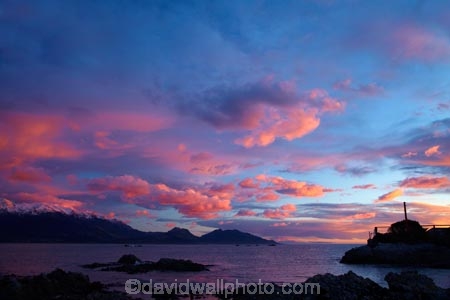 break-of-day;cloud;clouds;coast;coastal;coastline;coastlines;coasts;dawn;dawning;daybreak;first-light;Kaikoura;Kaikoura-Coast;Kaikoura-Range;Kaikoura-Ranges;Marlborough;morning;New-Zealand;NZ;ocean;oceans;orange;Pacific-Ocean;pink;S.I.;sea;seas;Seaward-Kaikoura-Range;Seaward-Kaikoura-Ranges;shore;shoreline;shorelines;shores;South-Is;South-Island;Sth-Is;sunrise;sunrises;sunup;twilight;water