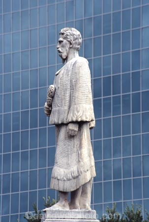 The-Square;square;Palmerston-North;palmerston;manawatu;north-island;city;cities;statue;statues;Te-Peeti-Te-Awe-Awe;Chief;Rangitane-Tribe;monument;monuments