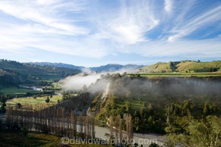 agricultural;agriculture;country;countryside;farm;farming;farmland;farms;field;fields;Kawhatau-Valley;meadow;meadows;N.I.;N.Z.;New-Zealand;NI;North-Island;NZ;paddock;paddocks;pasture;pastures;Rangitikei;rural;valley;valleys