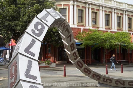 Anton-Parsons;art;art-work;art-works;building;buildings;Coleman-Place;heritage;historic;historic-building;historic-buildings;historical;historical-building;historical-buildings;history;Manawatu;N.I.;N.Z.;New-Zealand;NI;North-Is;North-Island;Numbers;NZ;old;Palmerston-North;public-art;public-art-work;public-art-works;public-sculpture;public-sculptures;sculpture;sculptures;The-Square;tradition;traditional