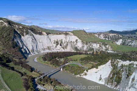 aerial;aerial-image;aerial-images;aerial-photo;aerial-photograph;aerial-photographs;aerial-photography;aerial-photos;aerial-view;aerial-views;aerials;agricultural;agriculture;Bridge;bridges;cliff;cliffs;country;countryside;farm;farming;farmland;farms;field;fields;historic-bridge;infrastructure;Mangaweka;meadow;meadows;N.I.;N.Z.;New-Zealand;NI;North-Is;North-Island;Nth-Is;NZ;one-lane-bridge;paddock;paddocks;pasture;pastures;Rangitikei;Rangitikei-District;Rangitikei-Region;Rangitikei-River;river;rivers;road-bridge;road-bridges;rural;traffic-bridge;traffic-bridges;white-cliff;white-cliffs