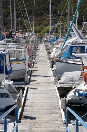 boat;boats;fishing-boats;harbor;harbors;harbour;harbours;jetties;jetty;launch;launches;Mahau-Sound;marina;marinas;Marlborough;Marlborough-Sounds;mast;masts;N.Z.;New-Zealand;NZ;pier;piers;port;ports;S.I.;sail;sailing;SI;South-Is.;South-Island;waterside;wharf;wharfes;wharves;yacht;yachts