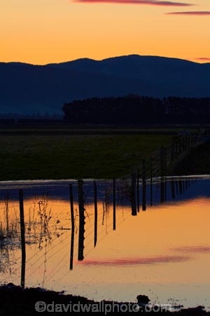agricultural;agriculture;Canterbury;country;countryside;dam;dams;dusk;evening;farm;farming;farmland;farms;fence;fenceline;fencelines;fences;field;fields;irrigation-dam;meadow;meadows;N.Z.;New-Zealand;nightfall;NZ;orange;paddock;paddocks;pasture;pastures;pond;ponds;rural;S.I.;SI;sky;South-Canterbury;South-Is.;South-Island;sunset;sunsets;twilight;Waimate