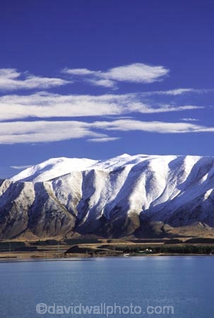 mountain;mountains;lakes;alpine;snow;winter;cold;meridian;energy;dam;dams;power;electricity;generator