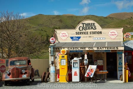 Aotearoa;Burkes-Pass;Burkes-Pass-Arts-and-Craft-Shop;Burkes-Pass-General-Store;Burkes-Pass-General-Stores;Burkes-Pass-shop;Burkes-Pass-shops;Canterbury;classic-car;classic-cars;classic-pickup;classic-pickups;classic-vehicle-memorabilia;garage;garages;Mackenzie-Country;Mackenzie-District;Mackenzie-Region;memorabilia;N.Z.;New-Zealand;NZ;pick_up-truck;pick_up-trucks;pickup;pickup-truck;pickup-trucks;pickups;retro;South-Canterbury;South-Is;South-Island;State-Highway-8;State-Highway-Eight;Sth-Is;Three-Creeks-Service-Station;Three-Creeks-Shop;Three-Creeks-Shops;Three-Creeks-Trading-Company;vintage-truck;vintage-trucks