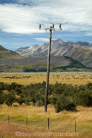 Canterbury;line;lines;N.Z.;New-Zealand;NZ;pole;poles;post;posts;power-line;power-lines;power-pole;power-poles;SI;South-Canterbury;South-Island;telegraph-line;telegraph-lines;telegraph-pole;telegraph-poles;wire;wires