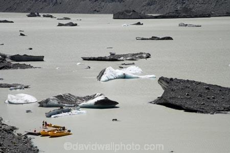 alp;alpine;alps;Aoraki-Mt-Cook-National-Park;Aoraki-Mt-Cook-National-Park;boat;boats;Canterbury;glacial;glacial-lake;glacier;Glacier-Explorers;glacier-ice;glaciers;ice;iceberg;icebergs;icy;Mackenzie-Country;Mackenzie-District;moraine;Mt-Cook-National-Park;mt.;N.Z.;New-Zealand;NZ;plastic-boat;plastic-boats;S.I;SI;South-Canterbury;South-Is;South-Island;southern-alps;Tasman-Glacier-Lake;Tasman-Lake;Tasman-Valley;terminal-moraine
