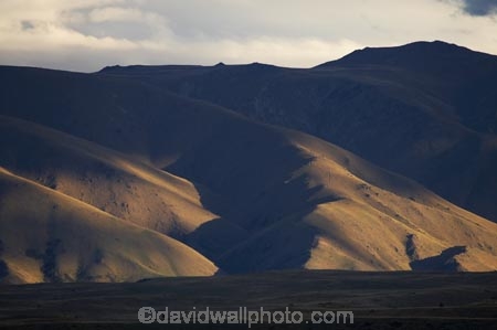 back-country;backcountry;Benmore-Range;high-altitude;high-country;highcountry;highlands;Last-Light;Mackenzie-Country;mountain;mountains;N.Z.;New-Zealand;North-Otago;NZ;Otago;range;ranges;remote;remoteness;S.I.;SI;South-Island;tussock;tussock-grass;tussocks;uiplands;upland;uplands;Waitaki-District