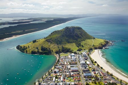 aerial;aerial-photo;aerial-photograph;aerial-photographs;aerial-photography;aerial-photos;aerial-view;aerial-views;aerials;Bay-of-Plenty;beach;beaches;coast;coastal;coastline;coastlines;coasts;extinct-volcano;extinct-volcanoes;harbor;harbors;harbour;harbours;Mauao;Mount-Maunganui;Mt-Maunganui;Mt.-Maunganui;N.I.;N.Z.;New-Zealand;NI;North-Is;North-Is.;North-Island;NZ;ocean;oceans;Pilot-Bay;sand;sandy;sea;seas;shore;shoreline;shorelines;shores;Tauranga;Tauranga-Entrance;Tauranga-Harbor;Tauranga-Harbour;volcanic;volcanic-cone;volcanic-cones;volcano;volcanoes;water