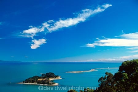 coast;coastal;coastline;shore;shoreline;shore-line;coast-line;sea;ocean;tasman-bay;Hualashore-Island;Nelson;sky;skies;cloud;clouds;blue