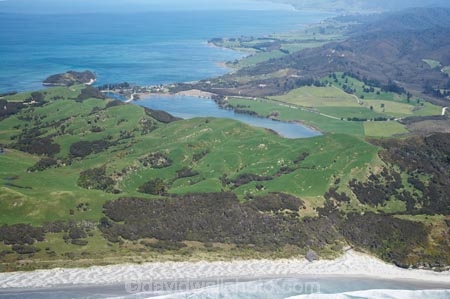 aerial;aerial-photo;aerial-photograph;aerial-photographs;aerial-photography;aerial-photos;aerial-view;aerial-views;aerials;agricultural;agriculture;coast;coastal;coastline;coastlines;coasts;country;countryside;Farewell-Spit-Beach;farm;farming;farmland;farms;field;fields;Golden-Bay;meadow;meadows;N.Z.;Nelson-Region;New-Zealand;North-West-Coast;Northern-West-Coast;NZ;ocean;paddock;paddocks;pasture;pastures;Port-Puponga;Puponga;rural;S.I.;sea;shore;shoreline;shorelines;shores;SI;South-Is.;South-Island;Tasman-Sea;water