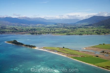 aerial;aerial-photo;aerial-photograph;aerial-photographs;aerial-photography;aerial-photos;aerial-view;aerial-views;aerials;coast;coastal;coastline;coastlines;coasts;Coliingwood;estuaries;estuary;Golden-Bay;inlet;inlets;lagoon;lagoons;N.Z.;Nelson-Region;New-Zealand;NZ;ocean;Opou;Ruataniwha-Inlet;S.I.;sea;shore;shoreline;shorelines;shores;SI;South-Is.;South-Island;tidal;tide;water