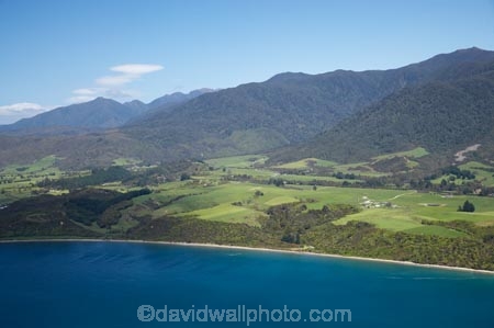 aerial;aerial-photo;aerial-photograph;aerial-photographs;aerial-photography;aerial-photos;aerial-view;aerial-views;aerials;coast;coastal;coastline;coastlines;coasts;Golden-Bay;N.Z.;Nelson-Region;New-Zealand;NZ;ocean;S.I.;sea;shore;shoreline;shorelines;shores;SI;South-Is.;South-Island;Takaka;water