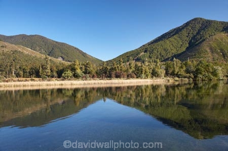calm;lake;Lake-Rotoroa;lakes;mount;mountain;mountain-peak;mountainous;mountains;mountainside;mt;mt.;N.Z.;national-park;national-parks;Nelson-District;Nelson-Lakes-N.P.;Nelson-Lakes-National-Park;Nelson-Lakes-NP;Nelson-Region;New-Zealand;NZ;peak;peaks;placid;quiet;reflection;reflections;S.I.;Saint-Arnaud;serene;SI;smooth;South-Is;South-Island;St-Arnaud;St.-Arnaud;still;summit;summits;Tasman-District;Tasman-Region;tranquil;water