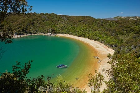 Abel-Tasman;Abel-Tasman-N.P.;Abel-Tasman-National-Park;Abel-Tasman-NP;adventure;adventure-tourism;boat;boats;camp-ground;camp-grounds;camp-site;camp-sites;campground;campgrounds;camping-ground;camping-grounds;camping-site;camping-sites;campsite;campsites;canoe;canoeing;canoes;coast;coastal;coastline;coastlines;coasts;cruise;cruise-boat;cruise-boats;cruises;hot;kayak;kayaker;kayakers;kayaking;kayaks;N.Z.;national-park;national-parks;Nelson-Region;New-Zealand;NZ;ocean;oceans;paddle;paddler;paddlers;paddling;people;person;pleasure-boat;pleasure-boats;polarised;polarized;S.I.;sea;sea-kayak;sea-kayaker;sea-kayakers;sea-kayaking;sea-kayaks;seas;shore;shoreline;shorelines;shores;South-Is;South-Island;Sth-Is;summer;Tasman-Bay;Tasman-District;Te-Pukatea;Te-Pukatea-Bay;Te-Pukatea-Bay-campground;Te-Pukatea-Bay-campsite;tour-boat;tour-boats;tourism;tourist;tourist-boat;tourist-boats;tourists;vacation;vacations;water;water-taxi;water-taxis