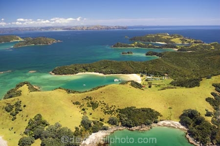 aerial;aerials;bay;bay-of-islands;bays;beach;beaches;beautiful;boat;boats;coast;coastal;coastline;cruise;cruising;holiday;holidaying;holidays;idyllic;island;launch;launches;natural;nature;new-zealand;north-is.;north-island;north-islands;northland;ocean;paradise;russell;sand;scenic;sea;shore;shoreline;sub-tropical;sub_tropical;tourism;tourist;tourist-boat;tourists;travel;traveler;traveling;traveller;travelling;Urupukapuka-bay;urupukapuka-island;vacation;vacationers;vacationing;vacations;water;waterside