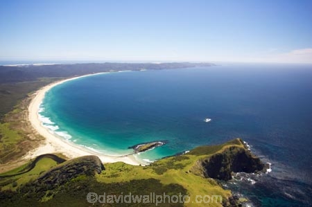 aerial;aerials;bay;bays;beach;beaches;blue;bluff;bluffs;cliff;cliffs;coast;coastal;coastline;Far-North;is;is.;new-zealand;North-Cape;north-is.;north-island;northland;ocean;Piwhane-Bay;sand;sandy;scenic;sea;shore;shoreline;Spirits-Bay;water;waterside;waves