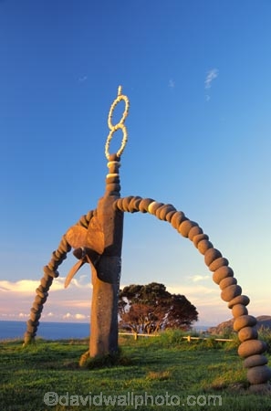 dive;diving;greenpeace;maori-pa;memorial;pa;rainbow;warrior;wreck
