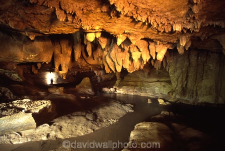 Cave;Caverns;Caves;cliff;cliffs;climb;climbing;Geological-formation;Geological-formations;Geology;grades;Indoor;Inside;Interior;limestone;Limestone-caves;Natural-phenomena;Natural-phenomenon;Nature;Rock-formation;Rock-formations;routes;Subterranean;Underground