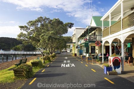 al-fresco;Bay-of-Islands;bay-of-islands-swordfish-club;diners;dining;holiday;holidaying;holidays;new-zealand;north-is.;north-island;Northland;people;restaurant;restaurants;Russell;tourism;tourist;tourists;travel;traveler;traveling;traveller;travelling;vacation;vacationers;vacationing;vacations