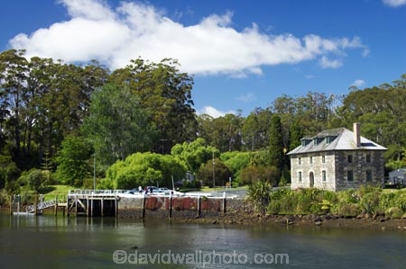 bank;bay-of-islands;brick;Historic;historical;history;kerikeir-inlet;Kerikeri;kerikeri-basin;new-zealand;north-is.;north-island;Northland;old;place;places;river;river-bank;riverbank;stone;stone-Store;stream;water