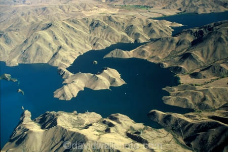 aerials;earth;electric;electricity;generate;generating;generation;hydro;lake;lake-aviemore;lakes;meridian;power