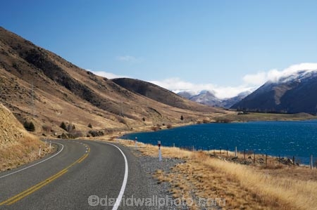 bend;bends;centre-line;centre-lines;centre_line;centre_lines;centreline;centrelines;corner;corners;curve;curves;driving;highway;highways;lake;Lake-Aviemore;lakes;N.Z.;New-Zealand;North-Otago;NZ;open-road;open-roads;Road;road-trip;roads;S.I.;SI;South-Is;South-Island;transport;transportation;travel;traveling;travelling;trip;Waitaki-District;Waitaki-Valley