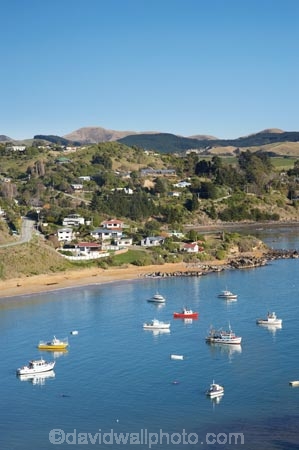 bay;bays;coast;coastal;coastline;coastlines;coasts;fishing-boat;fishing-boats;foreshore;Moeraki;Moeraki-Fishing-Village;N.Z.;New-Zealand;North-Otago;NZ;ocean;Pacific-Ocean;S.I.;sea;seaside-town;seaside-towns;seaside-village;seaside-villages;sheltered-bay;shore;shoreline;shorelines;shores;SI;South-Is;South-Island;Waitaki-District;Waitaki-Region;water