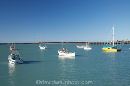 boat;boats;coast;coastal;coastline;coastlines;coasts;cruise;cruises;fishing-boat;fishing-boats;foreshore;harbor;harbors;harbour;harbours;launch;launches;moored;mooring;N.Z.;New-Zealand;North-Otago;NZ;Oamaru;Oamaru-Harbor;Oamaru-Harbour;ocean;S.I.;sea;shore;shoreline;shorelines;shores;SI;South-Is;South-Island;Waitaki-District;Waitaki-Region;water;yacht;yachts