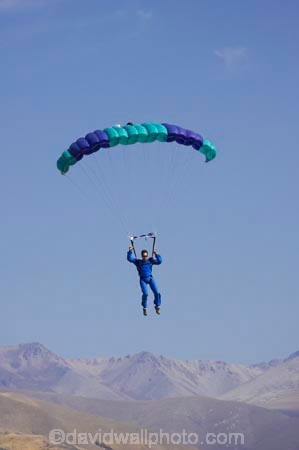 _B1A2995;adrenaline;adventure;adventure-tourism;altitude;canopies;canopy;chute;chutes;excite;excitement;extreme;extreme-sport;extreme-sports;fly;flyer;flying;free;Freedom;jump;leap;n.z.;new-zealand;New-Zealand-Gliding-Grand-Prix;north-otago;nz;omarama;Otago;parachute;parachute-jumper;parachute-jumpers;parachuter;parachuters;parachutes;parachuting;parachutist;recreation;S.I.;SI;skies;sky;sky-dive;sky-diver;sky-divers;sky-diving;skydive;sky_dive;skydiver;sky_diver;skydivers;sky_divers;skydiving;sky_diving;south-island;sport;sports;Waitaki-District;waitaki-valley