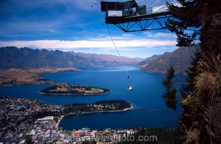 rubber;adrenaline;adventure;exciting;jump;bungee;jump;jumping;leap;leaping;elastic;excitement;action;view;lakes;wakatipu;wakatipu-basin;lake-wakatipu