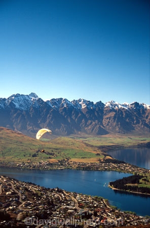 fly;flying;paraglide;paragliding;paraglider;paragliders;parasail;parasailing;parasails;parasailer;parasailers;parapont;paraponting;paraponter;paraponts;paraponters;lakes;lake;mountain;mountains;view;excitement;excite;adrenaline;adventure;adventure-tourism;adventurous;queenstown;south-island;new-zealand;lake-wakatipu;wakatipu;the-remarkables;remarkables