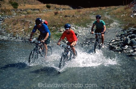 bike;cycle;cyclist;biker;bikes;bicycle;bicycles;high-country;adventure;sports;Bicyclist;Bicyclists;Bike;Bikers;Biking;Cycle;Cycles;Cycling;Daytime;Exterior;Leisure;Look;Looking;Mountain-bike;Mountain-biking;Nature;Outdoor;Outdoors;Outside;People;Person;Persons;Recreation;Ride;Riding;Sport;Sports;river-crossing;creek;cross;crossing;stream;stream-crossing