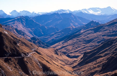 road-roads;track;tracks;steep;canyon;canyons;tussock;tussocks;trail;trails;valley;valleys;skippers;historic;historical;route;routes;transport
