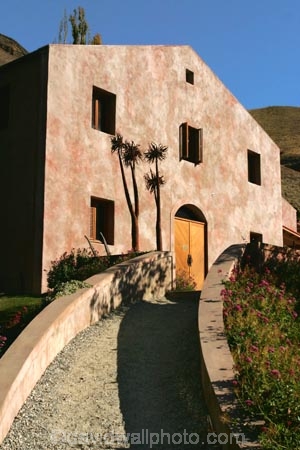architecture;building;buildings;central-otago;chard-farm;Chard-Farm-Vineyard;gibbston-valley;gibston-valley;grape;grapes;grapevine;kawarau;New-Zealand;otago;Queenstown;South-Island;vines;vineyard;vineyards;vintage;wine;wineries;winery;wines
