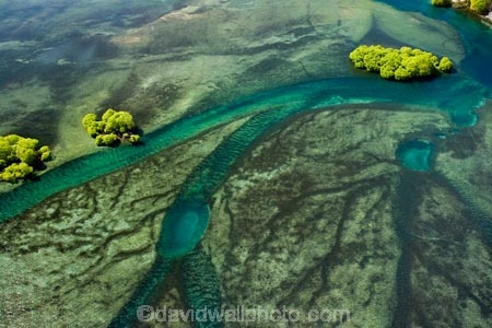 aerial;aerial-photo;aerial-photography;aerial-photos;aerial-view;aerial-views;aerials;braided-river;braided-rivers;chanel;chanels;creek;creeks;Kawarau-River;lake;Lake-Wakatipu;Lake-Wakatipu-Outlet;lakes;meander;meandering;meandering-river;meandering-rivers;N.Z.;New-Zealand;NZ;Otago;outlet;Queenstown;river;rivers;S.I.;shallows;SI;South-Is.;South-Island;Southern-Lakes;Southern-Lakes-District;Southern-Lakes-Region;stream;streams;The-Outlet;water;Willow-Trees